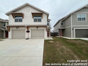 Building Photo - 13862 Enzo Gate