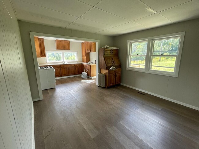 Building Photo - Beautiful, Private, Exceptional!! 1 bed/1ba Great location! UTILITIES INCLUDED!!