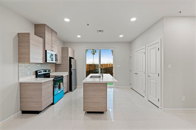 Primary Photo - The Coves at Weslaco