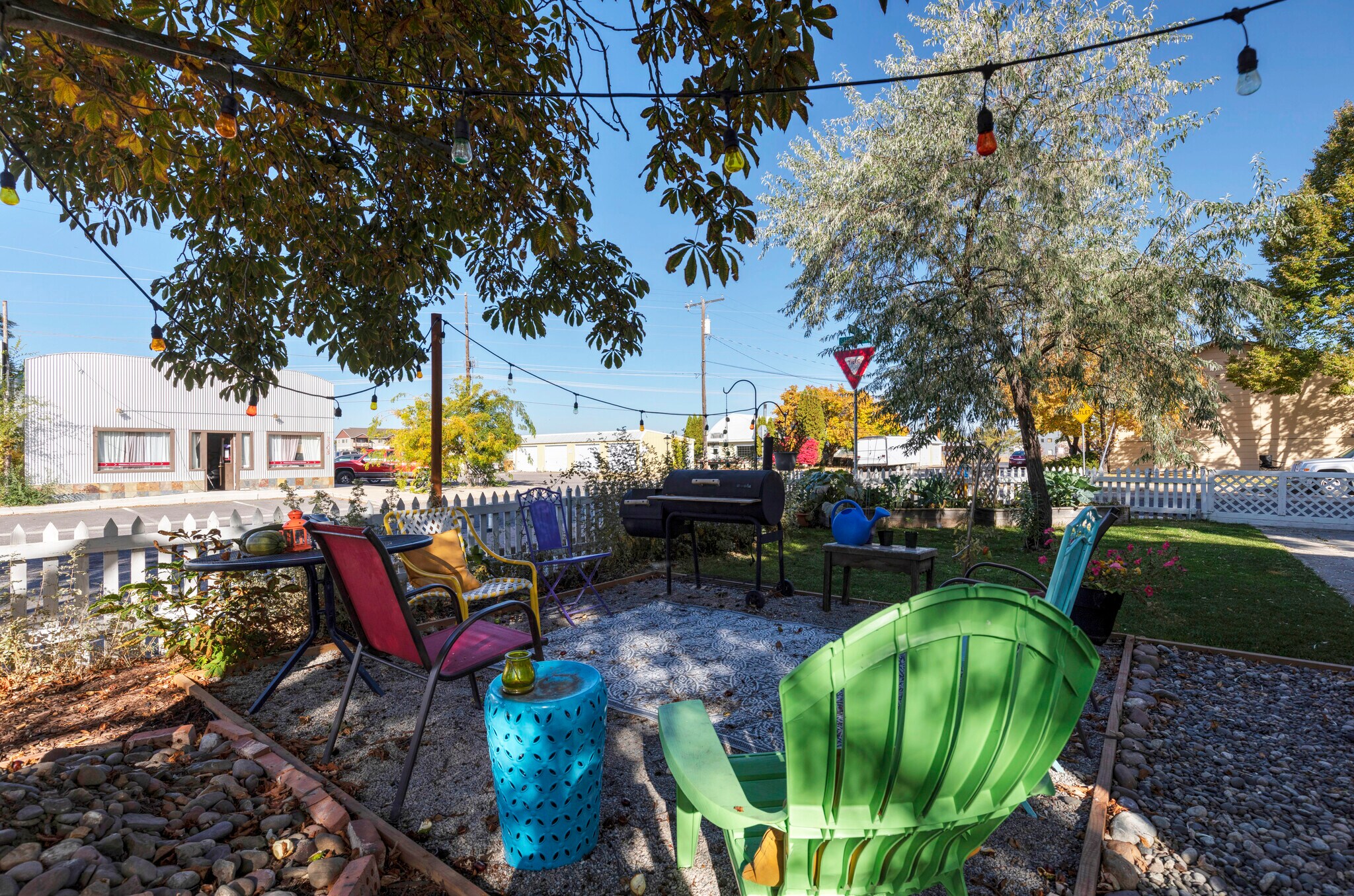 Building Photo - 1847 W Sussex Ave