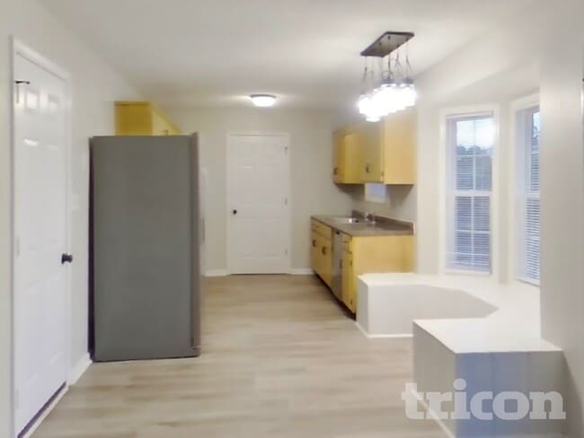 Building Photo - 3261 Tabby Dr