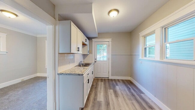 Building Photo - Cudell Area - 3 Bedroom - 1 Bath - Single ...