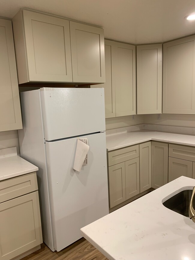 Building Photo - 97 Center St