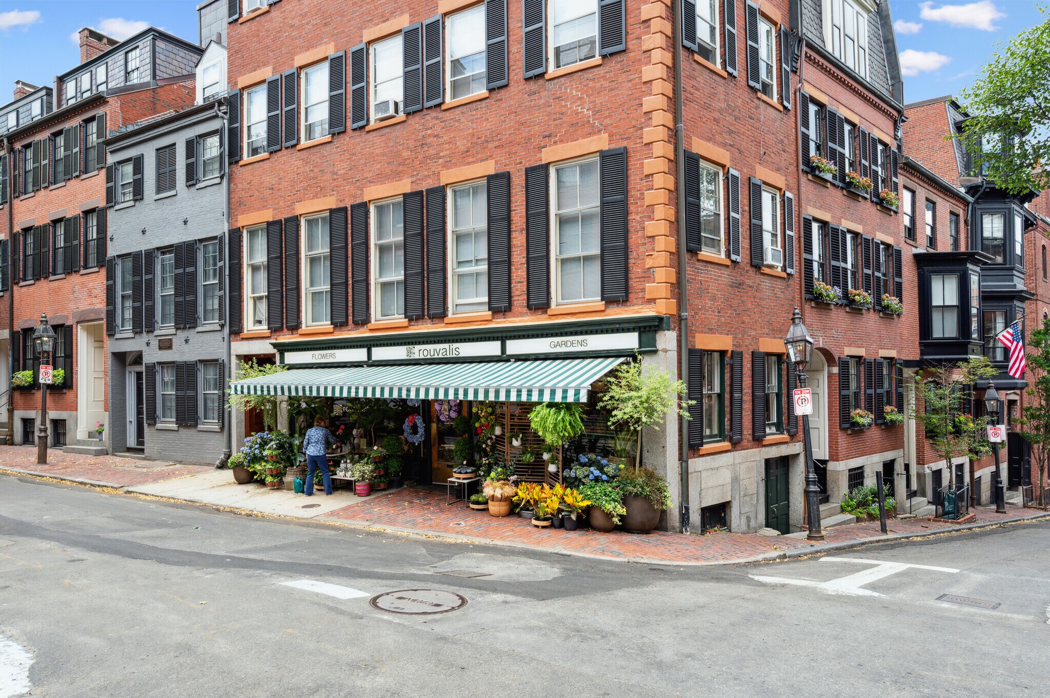 Building Photo - 5 Grove St