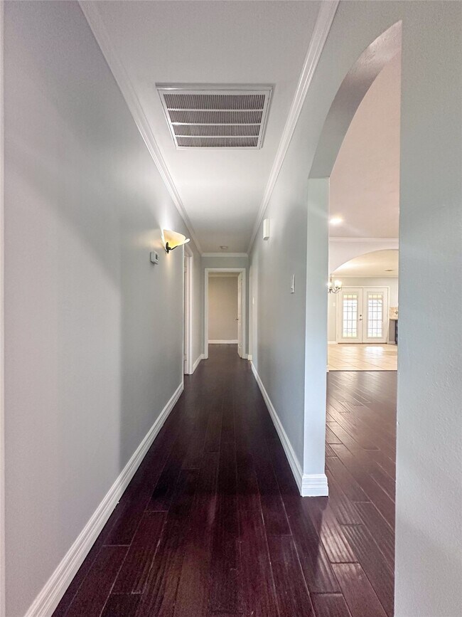 Building Photo - 17706 Wild Oak Dr