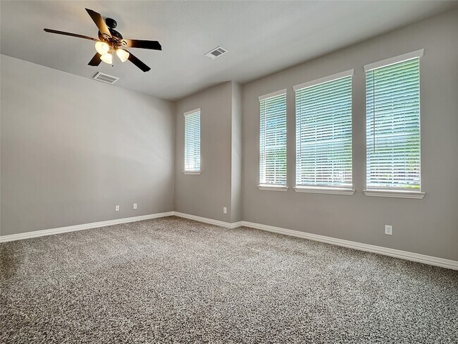 Building Photo - 5973 Country View Ln