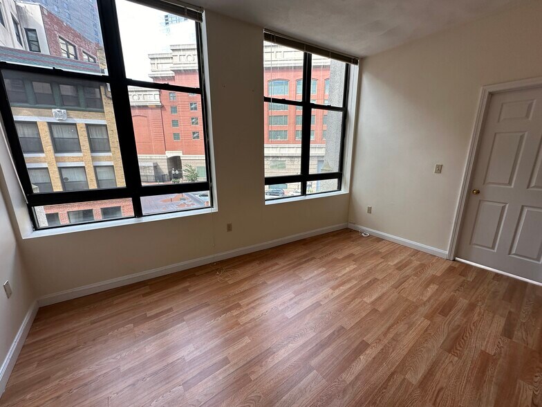 Building Photo - 78 Essex St