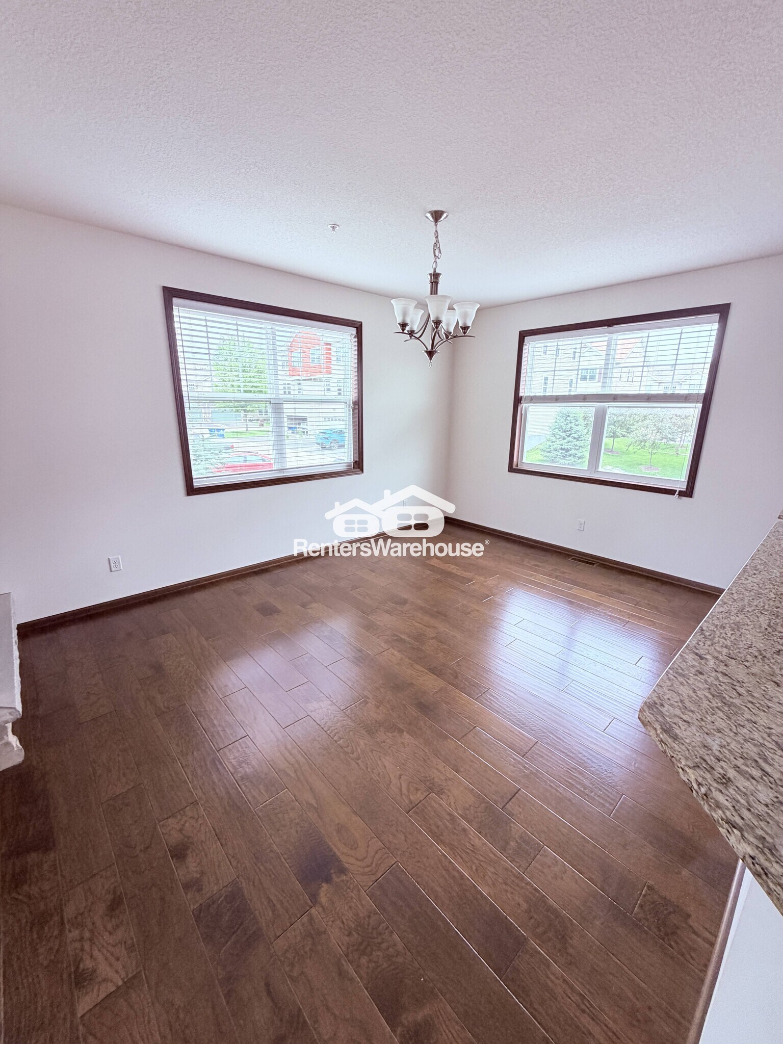 Building Photo - 9580 Madison Dr
