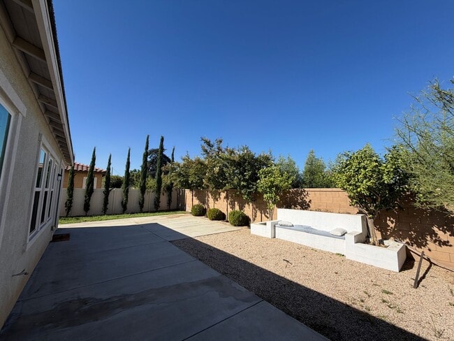 Building Photo - 11074 Avalon Way