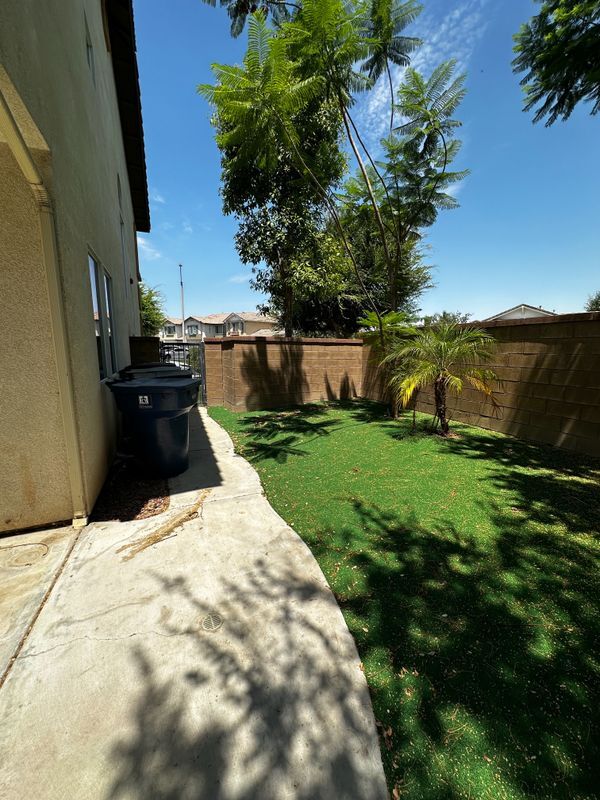 Building Photo - 11500 Park Trails Ct