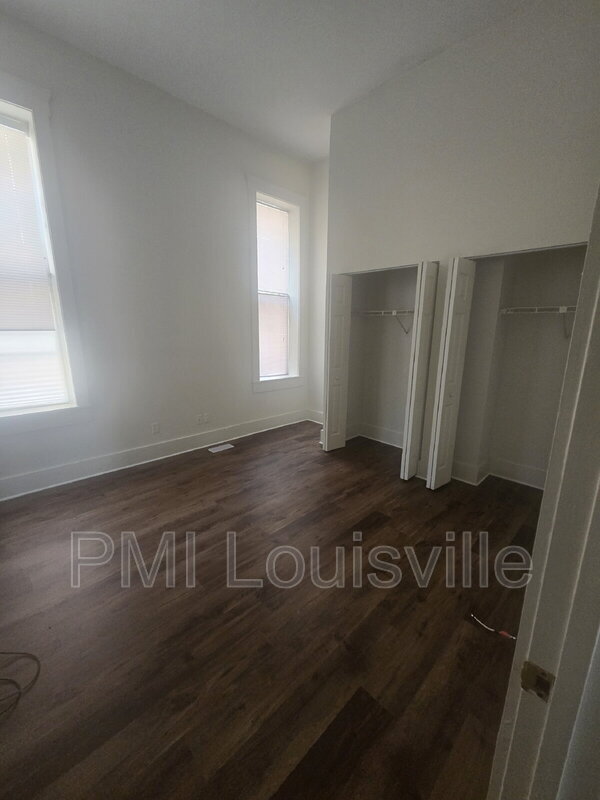 Building Photo - 1156 S Brook St