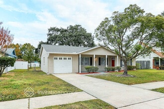 Building Photo - 8409 Millwood Dr
