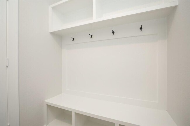 Building Photo - 8462 Sweet Cherry Ln