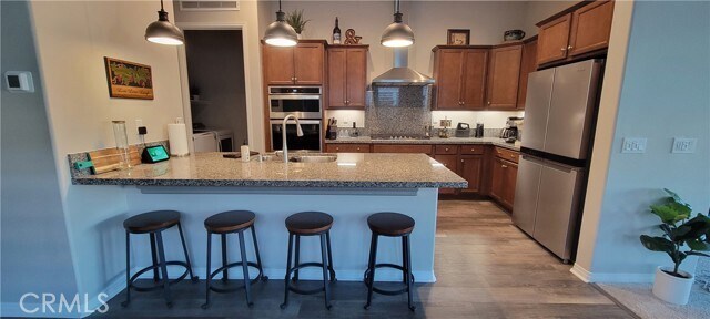 Building Photo - 82 Burgundy