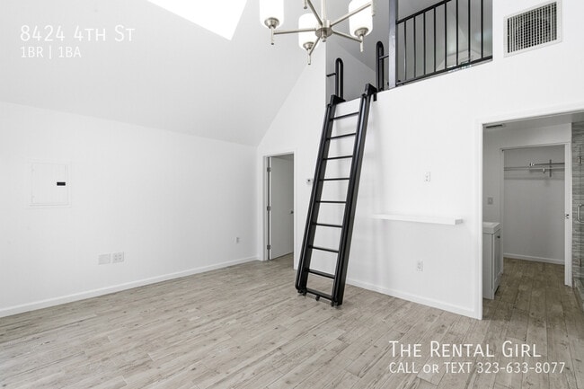 Building Photo - 8424 4th St