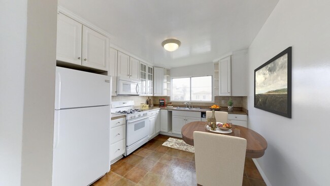 Kitchen virtually staged - 1260 1st Pl