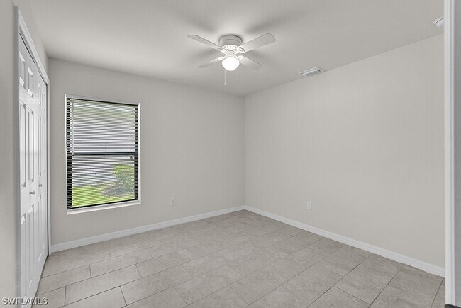 Building Photo - 3910-3912 Southwest 15th Pl-