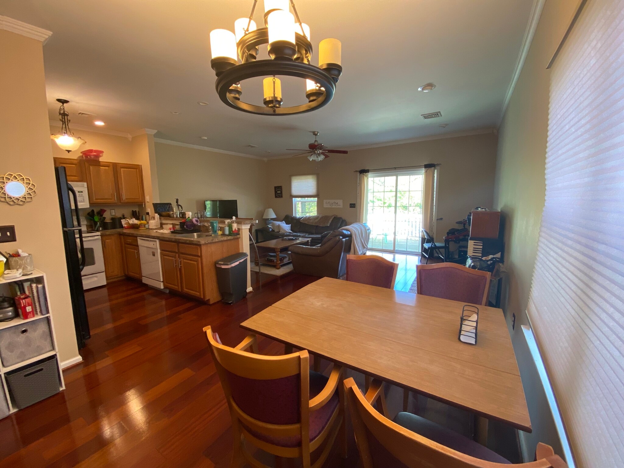 Kitchen/dining/living space - 1533 Crest Park Ct