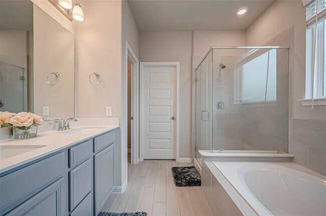 Building Photo - 1207 Dry Cork Cir