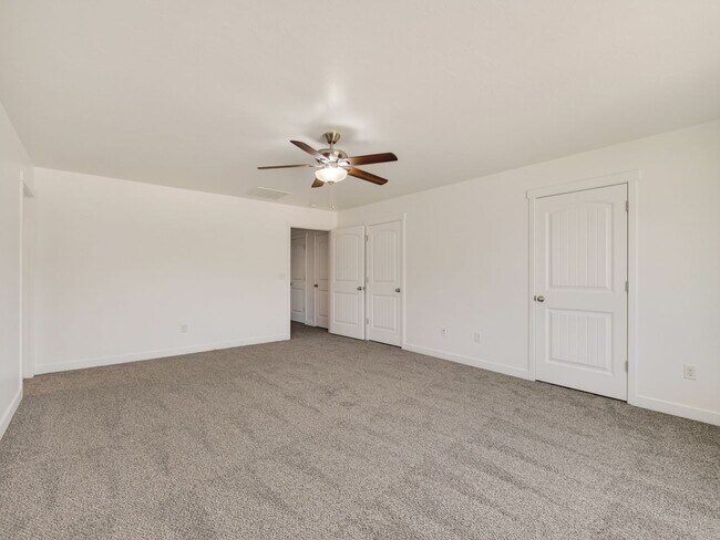 Building Photo - 98 E Harmony Ct