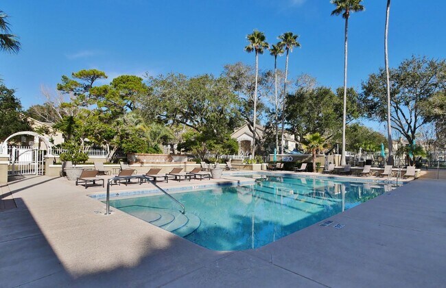 Building Photo - 19 Arbor Club Dr