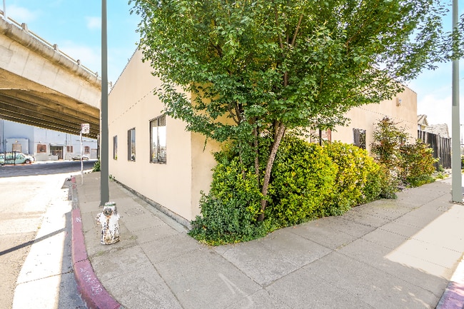 Building Photo - 1092 Calcot Pl