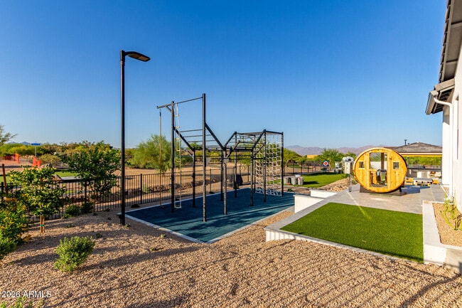 Building Photo - 13924 Dyer Ln