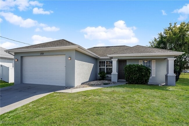 Primary Photo - 1709 NE 6th Pl