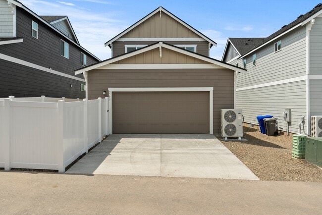 Building Photo - 2793 Talon Ln