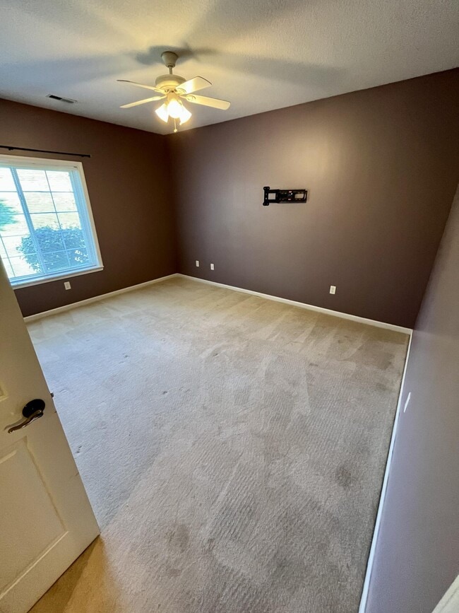 Building Photo - 1115 Kennesaw Ridge Rd