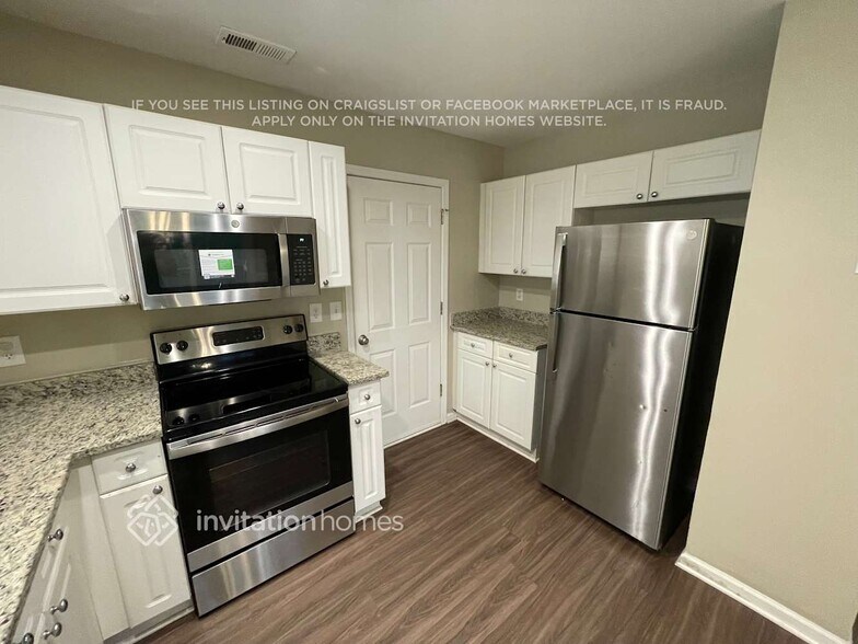 Building Photo - 9915 Travis Floyd Ln