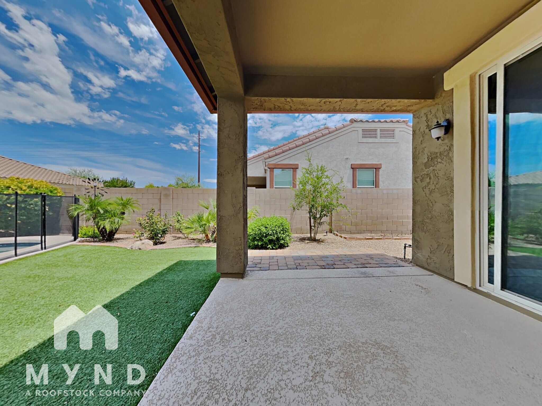 Building Photo - 264 E Mead Dr