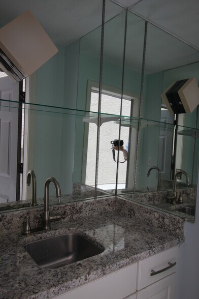 Building Photo - 90 Helmsman Way