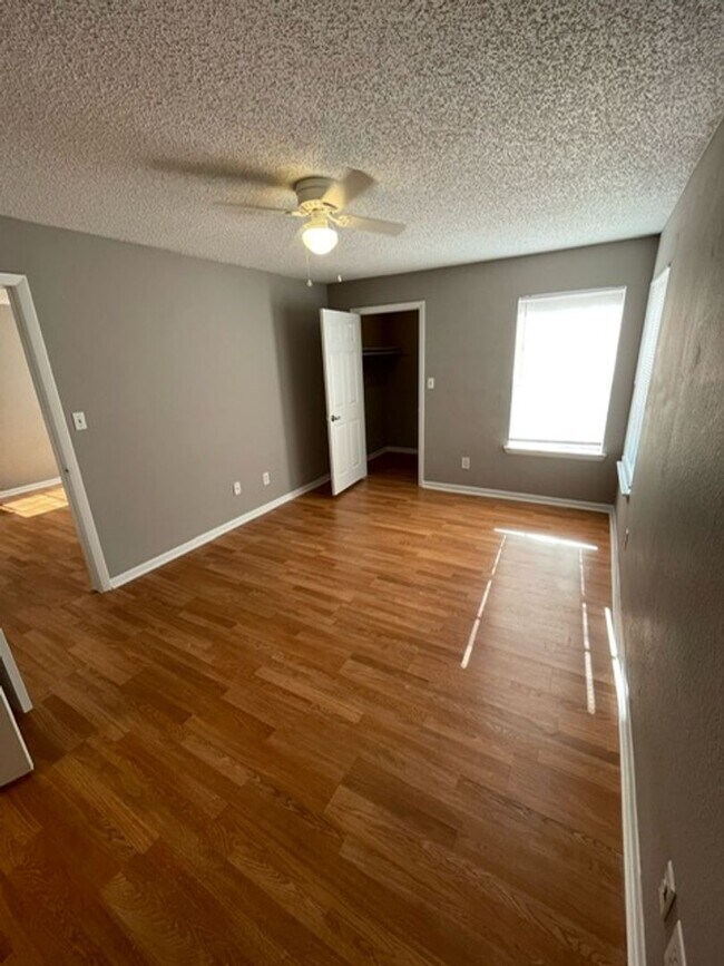 Building Photo - 4350 Perkinshire Ln