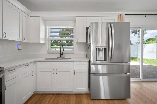 Building Photo - 7717 W Powhatan Ave