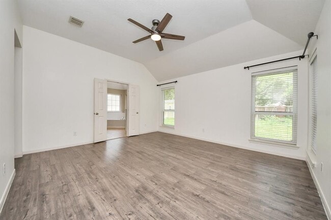 Building Photo - 21630 Live Oaks Spring Dr