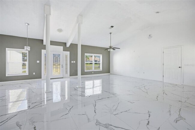 Building Photo - 14550 SW 61st Ct