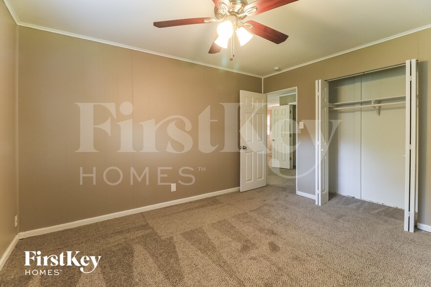 Building Photo - 67 Austin Ave