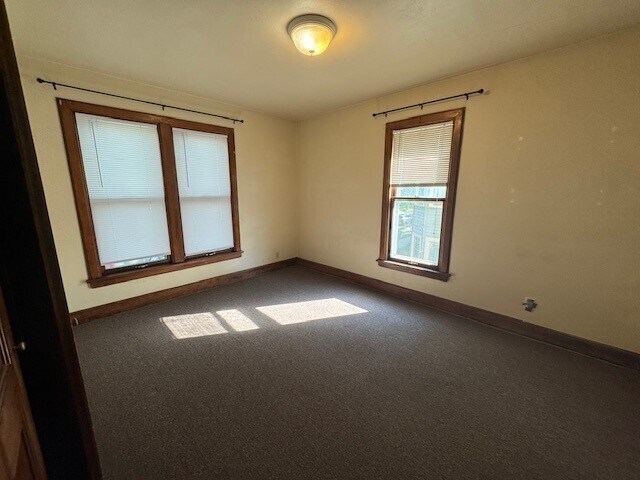 Building Photo - 1812 Madison St