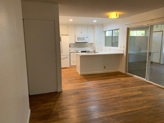 Building Photo - Waipio Gentry Home - 3 bedroom, 2.5 bath w...
