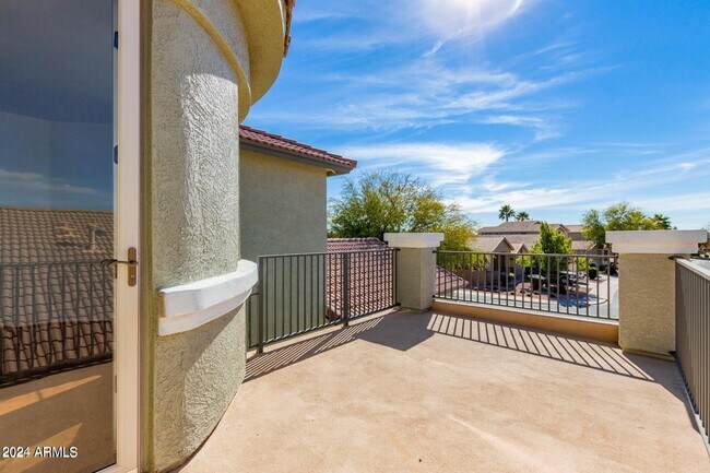 Building Photo - 16516 W Carmen Dr