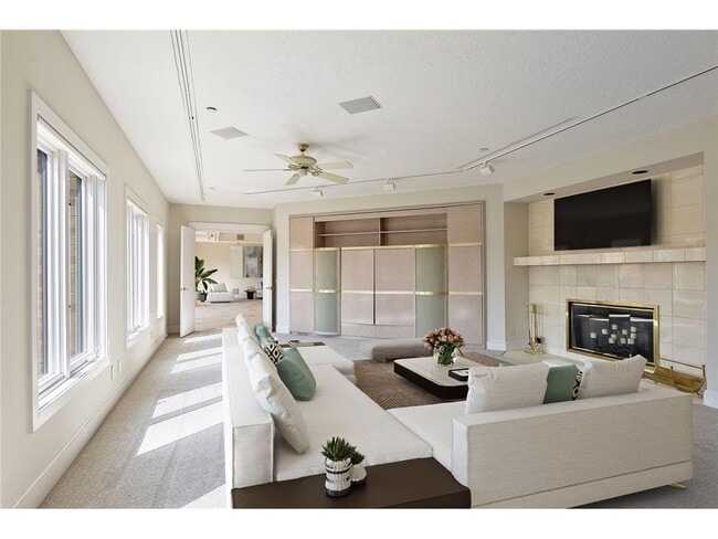 Building Photo - 1830 Eagle Ridge Dr