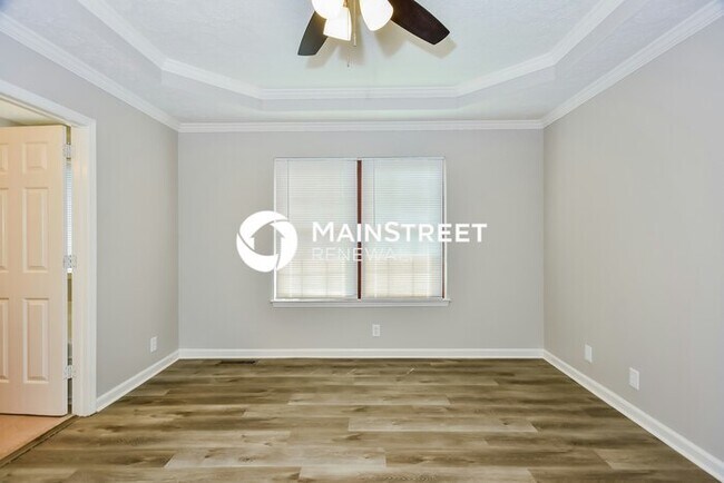 Building Photo - 3 Bedroom Pet-Friendly Home in GOODLETTSVILLE, TN with Main Street Renewal