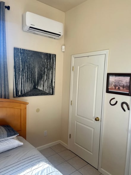 Building Photo - 1543 High Point Ct