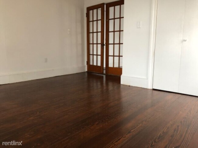Building Photo - 1 br, 1 bath Apartment - 322 Central St
