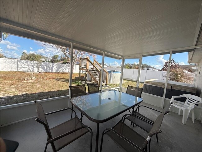 Building Photo - 1905 Myakka Ct