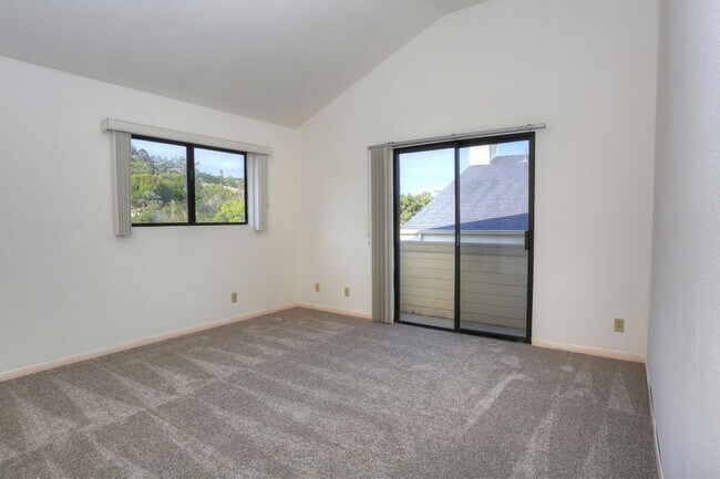 Building Photo - 34 Ocean View Ave