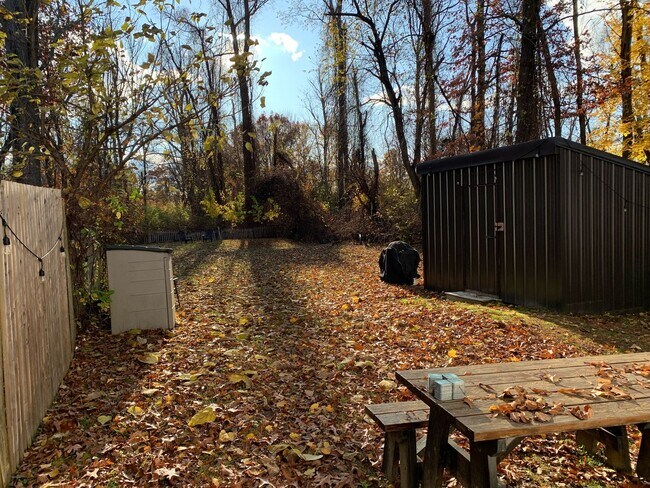 Building Photo - Beautifully Remodeled 2BR home in great neighborhood (Guilderland Schools)