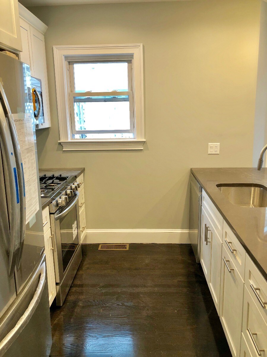 Building Photo - 93 Grant St