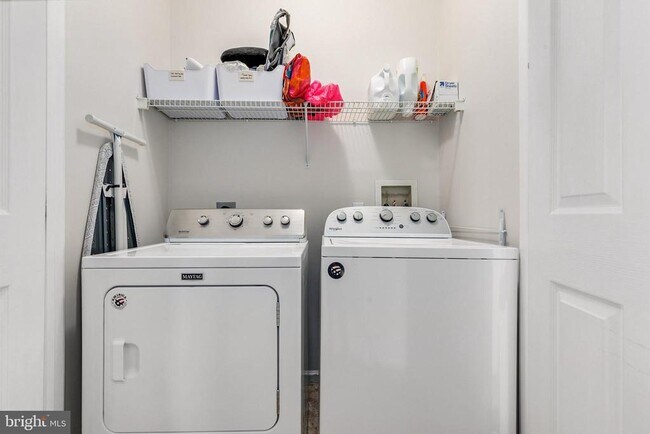 Building Photo - 709 Gaither Rd